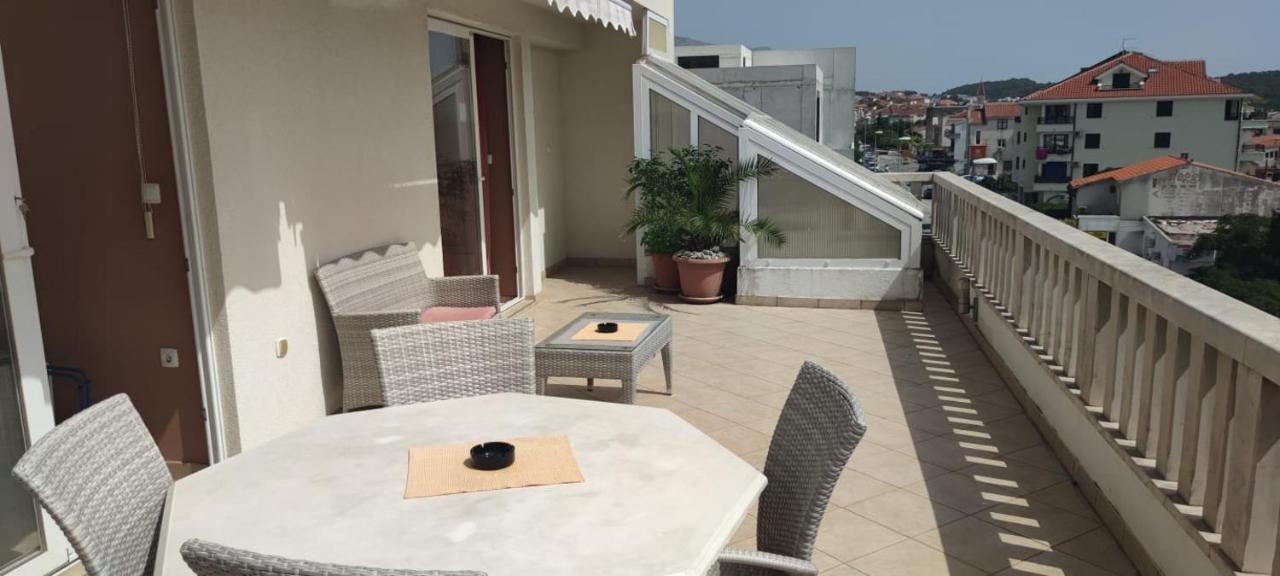 شقة Happy Basset Terrace ماكارسكا المظهر الخارجي الصورة